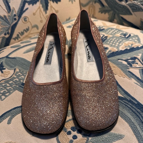 Nina Vintage Sparkley Gold Flats.  Size 7 - Picture 1 of 8